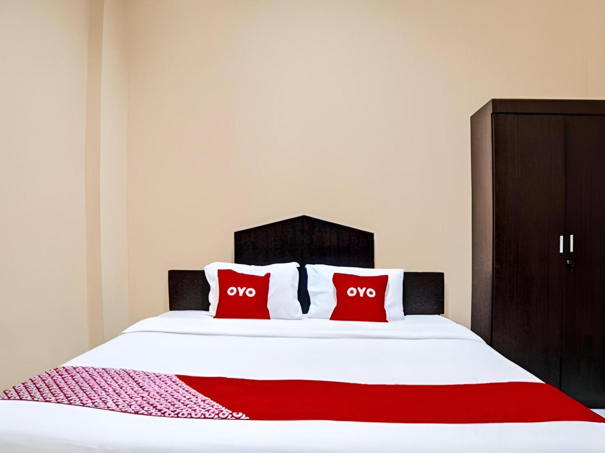 Hotel O Medan City Near Lapangan Benteng Formerly Ralica Residence Buitenkant foto